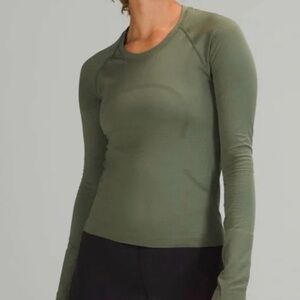 Lululemon Swiftly Tech Long Sleeve 2.0 *Race Length